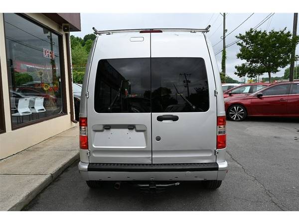 2013 FORD TRANSIT CONNECT XLT CON CRISTALES EN PUERTA LATERAL Y TRASERA - $12,990 (Charlotte)63613479423233124