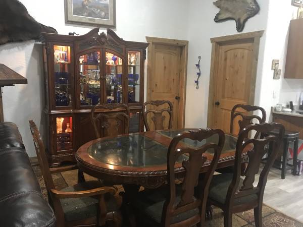 Beautiful table 6 chairs and China hutch 1