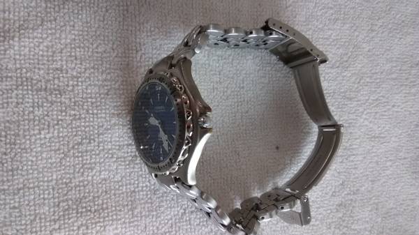 Vintage Blue-Face Men's Fossil Watch (300 Feet Water Proof) - $30 (Madison)63471317709059121