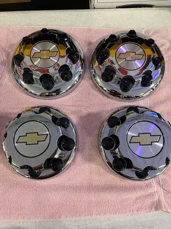 Chevrolet 8 Lug Center Caps 1