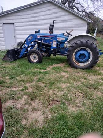 Ford 4000 w/loader 1
