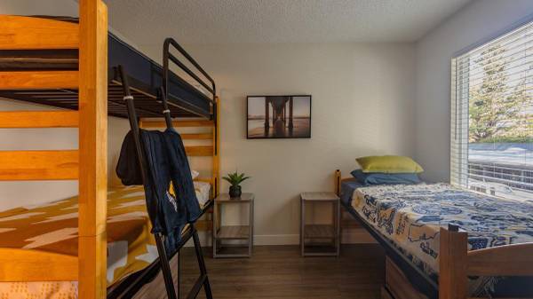 $1,398 / 1br - 657ft2 - Gorgeous # BR By UCSC (UCSC Triple, Pricing Per Person) (santa cruz)63657880080769121