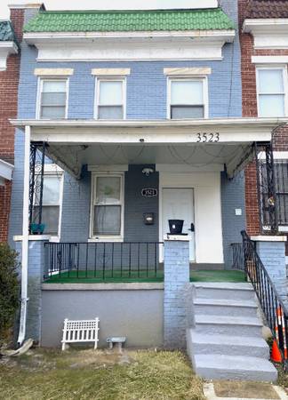 $800.00 / 1br - $800 Room for Rent (Shared Bath)63694762850307120