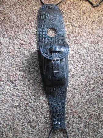 Harley Gas Tank Bib & Studded Bag - $12 (Sonora)63471196490755120