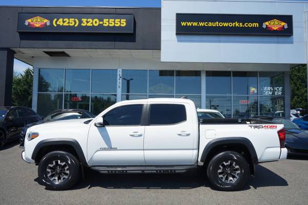 2019 Toyota Tacoma 4x4 4WD - Photo 2