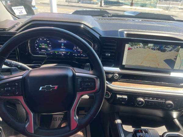 2025 Chevrolet Silverado 1500 LT - Photo 12