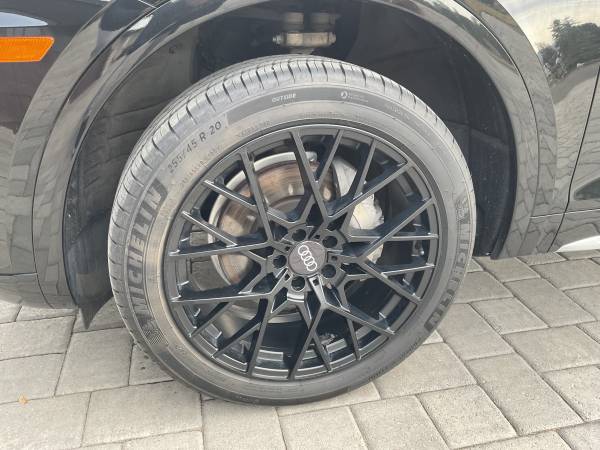 Audi Q5 Premium Plus - $19.50063436934289921124