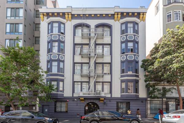 $1,945 Historic Architecture just Three blocks from Market Street! (tenderloin)64030484557826120