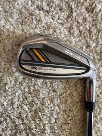 TAYLORMADE ROCKETBLADEZ PITCHING WEDGE PW - $80 (los gatos)63471478787457129