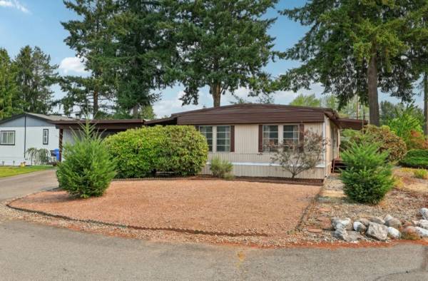 $89,900 / 3br - 1152ft2 - 3 bed 2 bath Dbl-wide Manufactured home (Spanaway)63874303192963120