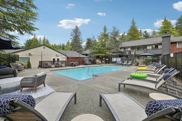 $2,069 / 2br - 884ft2 - 2/BD 1/BA, Private Balconies and Patios, Covered Parking (1324 Mill Creek Blvd, Mill Creek, WA)63688314858497120