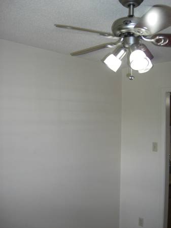 $1,365 / 1hab - 600ft2 - Casa adosada/duplex de una habitación (Casa Solana)63659850192257121