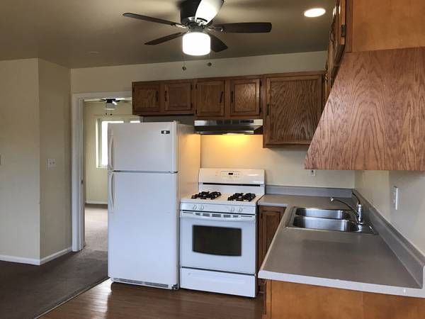$1,240 / 1br - Excelente ubicación - Casa de apartamento de 1 dormitorio (Aurora)63959878816770120