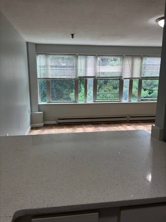 $2,299 / 1br - 600ft2 - Amplio departamento renovado de 1 habitación (Dorchester)63655287640451124