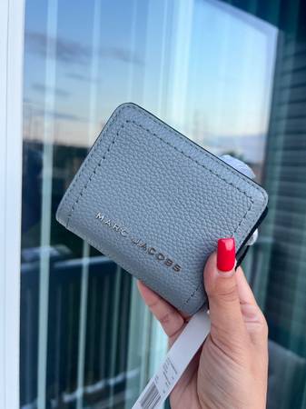 NEW Marc Jacobs wallet 1