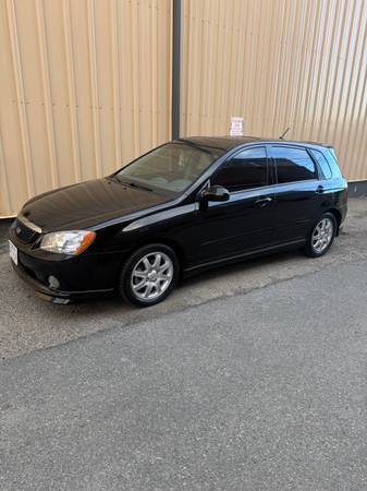 Kia Spectra5 - $4,000 (Medford)63615697033091121