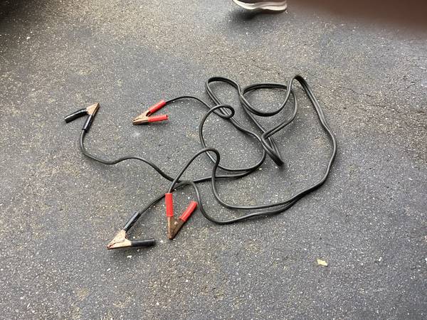 auto battery booster cables 1