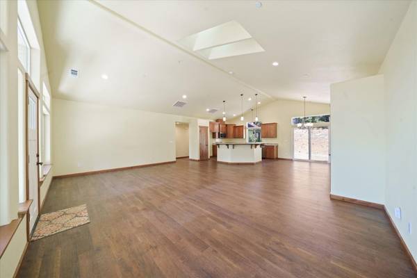 $379,900 / 3br - 1780ft2 - 32943 Rock Creek Road - Stunning Mountain Retreat Home! (Manton)63972532947842123