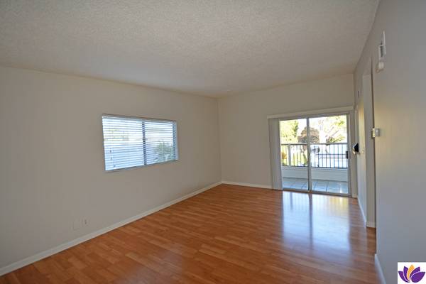 $2,500 / 2br - 1000ft2 - " CHARMING COZY 02 BEDROOM IN BURBANK " (BURBANK)63998006412930120