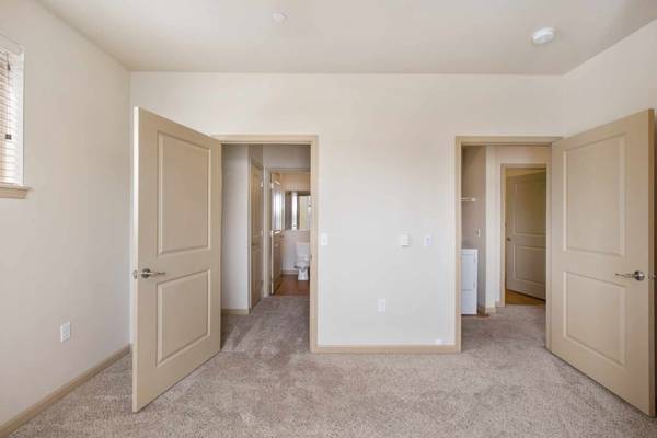 $1,735 / 2br - 978ft2 - 2 Bed/2 Bath apartment close breweries, stores and more! 1 Month free! (Wenatchee)63922933785730123