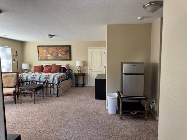 $900 / 1br - Large Comfortable Room in Beautiful Shared Home (Washougal, WA)63831681157505122