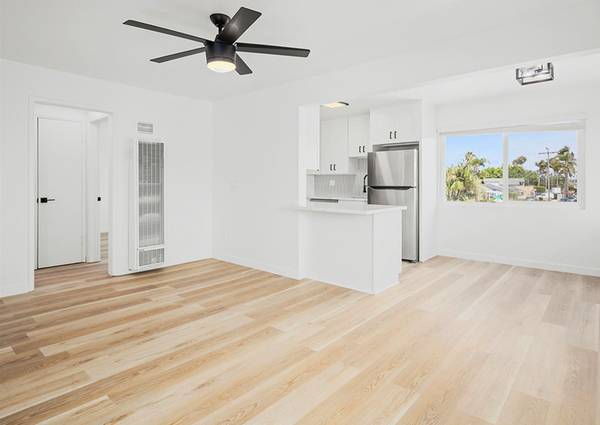 $2,495 / 1br - Elegante apartamento de 1 dormitorio | Mascotas bienvenidas - Armarios grandes y despensa (Golden Hill)63878361673217122