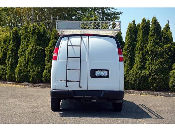 2021 Chevrolet Express 3500 - Photo 6