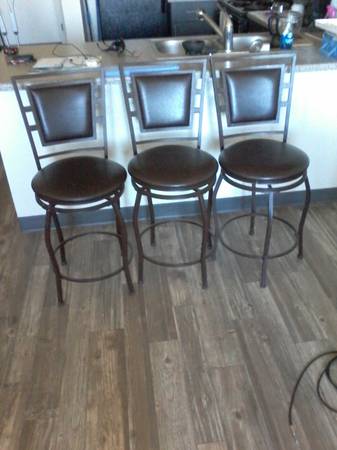 3 bar stools 1