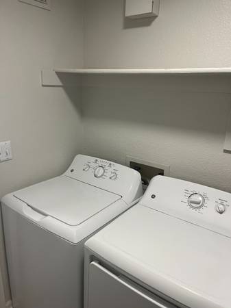 Second floor unit available now!🏡 1