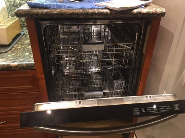 Samsung Dishwasher DMT400 stainless steel like new 1