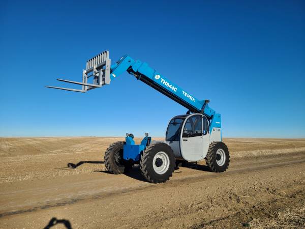Telehandler Terex Th-844C Full cab forklift 1