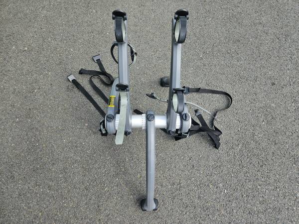Saris Bones 2 Bike Rack for car trunk , adjustable mount - $50 (Fairfax)63471145493891121
