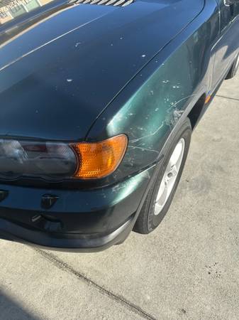 2001 BMW X5 3.0 - $4,000 (campbell)63469888248321123