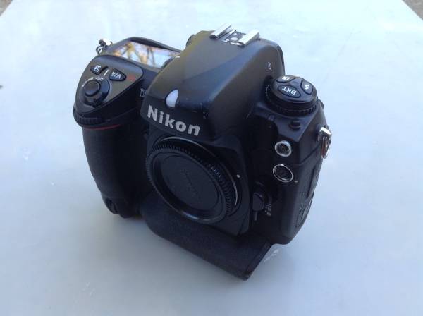 Nikon D2Hs Pro Camera Body only 1