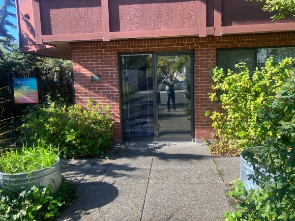 Office space facing Keller Street in Downtown Petaluma 1