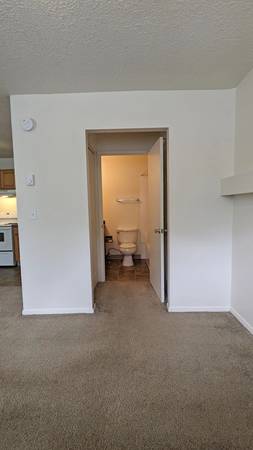$1,045 / 385ft2 - Where every detail counts: Dive into our Studio 385 Sq Ft. (Portland)63914739455106124