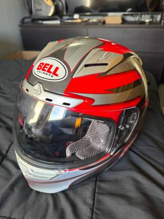 Bell Star Motorcycle Helmet XXL 1