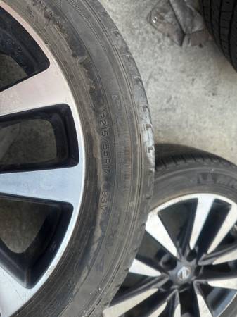 2019 Nissan Sentra rims 1