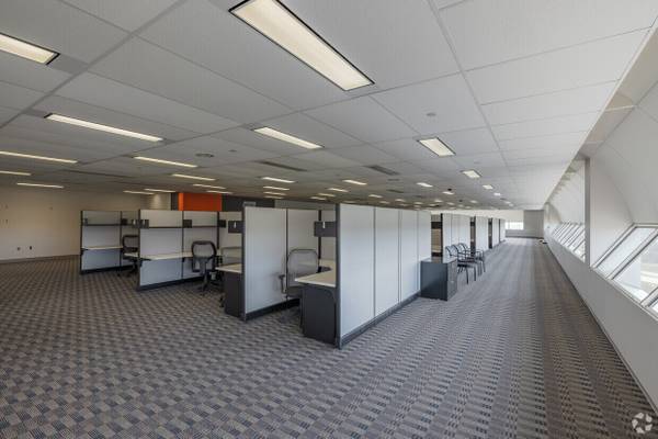 $13 / 1ft2 - Call Center User Wanted - Plug & Play Space - 18000 Nine Mile (Southfield)64018940121731120