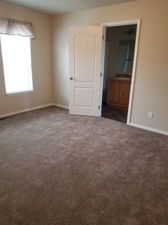 $1,999 / 2br - 1025ft2 - A New Day, A Fresh Start: Your Ideal Home Awaits! (Anchorage)64004786477443124