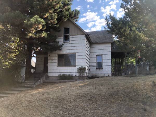 $950 / 2br - 344ft2 - 320 SE High Upper (Pullman)63980820772098120