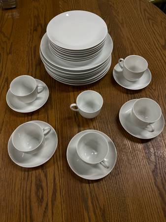 Plain White Dining Set 1