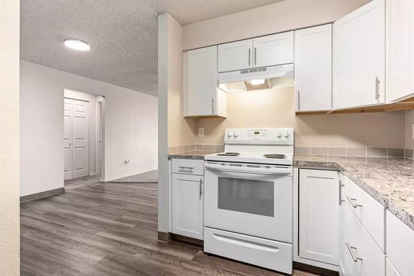 $1,586 / 2br - 800ft2 - Descubre un mundo de comodidad: Excelentes casas de 2 habitaciones, 800 pies cuadrados. (Kennewick)63623969099395122