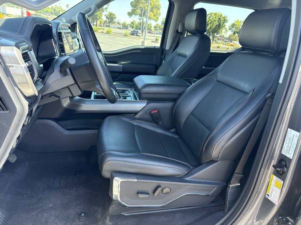 2023 Ford F150 Lariat 4X4 - Photo 13