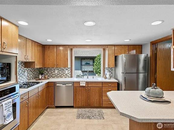 $1,720 / 2br - 1470ft2 - Move In Ready (Vancouver)63999315070979124