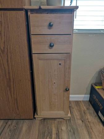 Wood Jelly cabinet 1