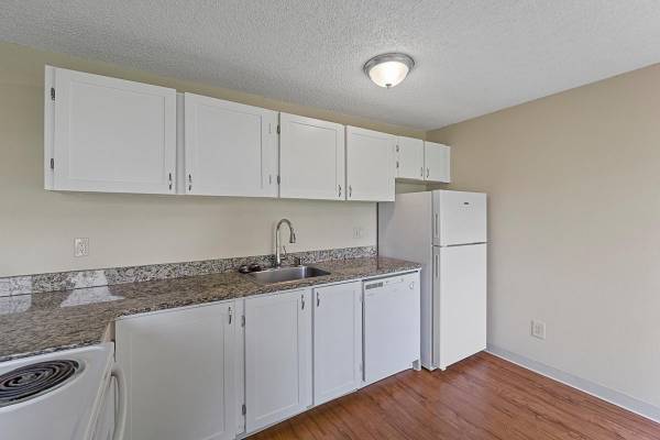 $1,695 / 2br - 810ft2 - Pet Friendly, Great Community With Amazing Deals! (3280 Pine Road NE , Bremerton, WA, 98310)63688608237059122
