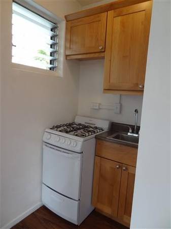 $1,595 / 380ft2 - Air Conditioner  ( in select apartments), Gas Stove, Bike Racks (Oahu)63686690748033121