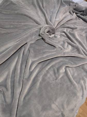 Soft Fleece Blanket, Twin - Twin/XLong size 1