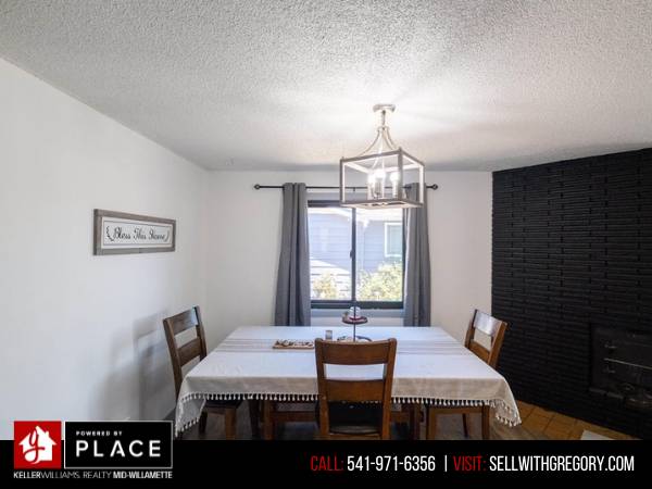 $399,900 / 3br - 1816ft2 - Cozy Home with Bonus Room & Fenced Yard. (Sweet Home, OR)63624649874177122